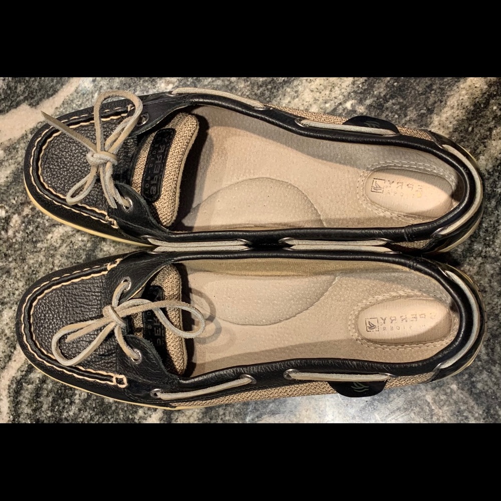 Woman’s Sperry shoes